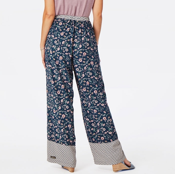 A Day off pants - Picture 3 of 3